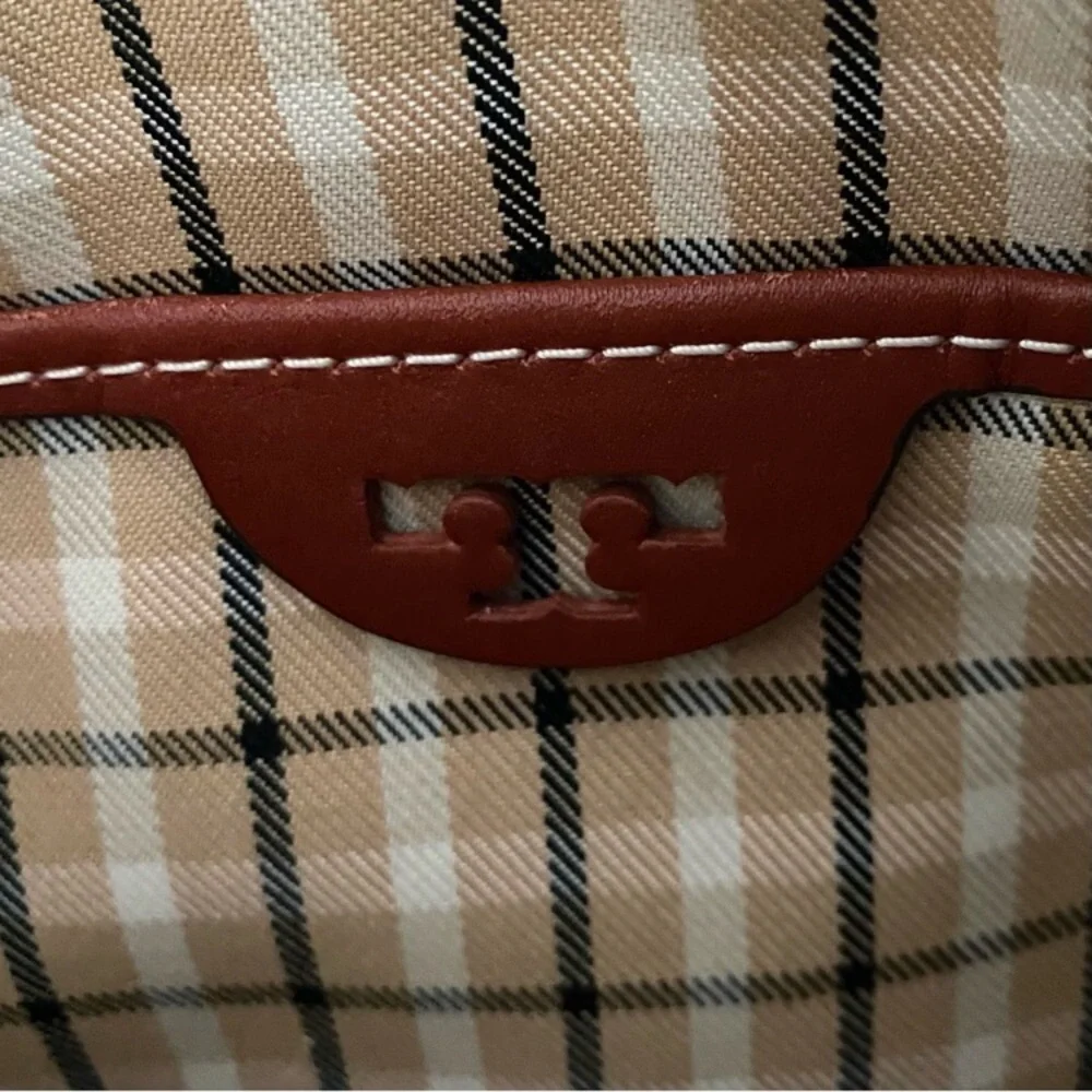 Tory Burch McGraw Color Block Patent Leather Canvas Camera Crossbody Bag - Picture 14 of 15